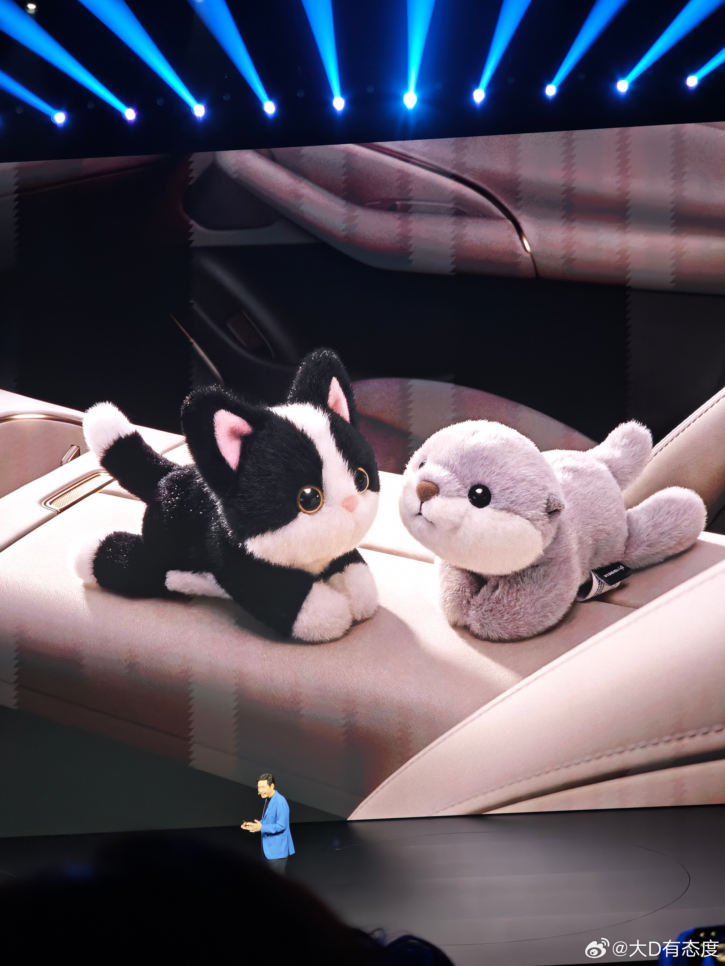 新一代小米SU7的发布会终于来了，要知道上一代SU7在2025年是20万以上轿车