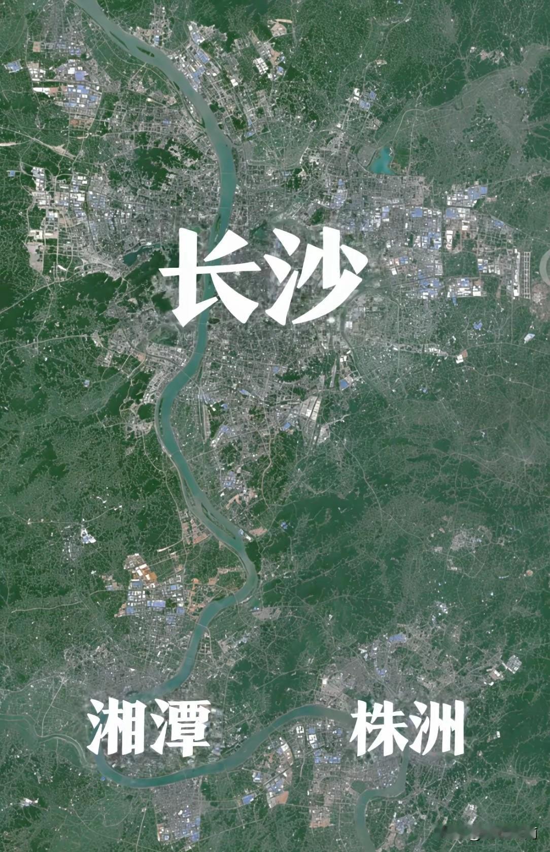 如果把株洲，湘潭和长沙中间填满，那么长株潭真的有比肩武汉的实力吗？武汉由武昌，