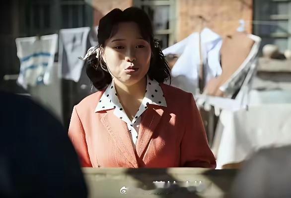 梅婷:内裤和袜子搁一块（洗），容易交叉感染！真菌感染！李雪琴:菌怕啥的！肥皂一洗