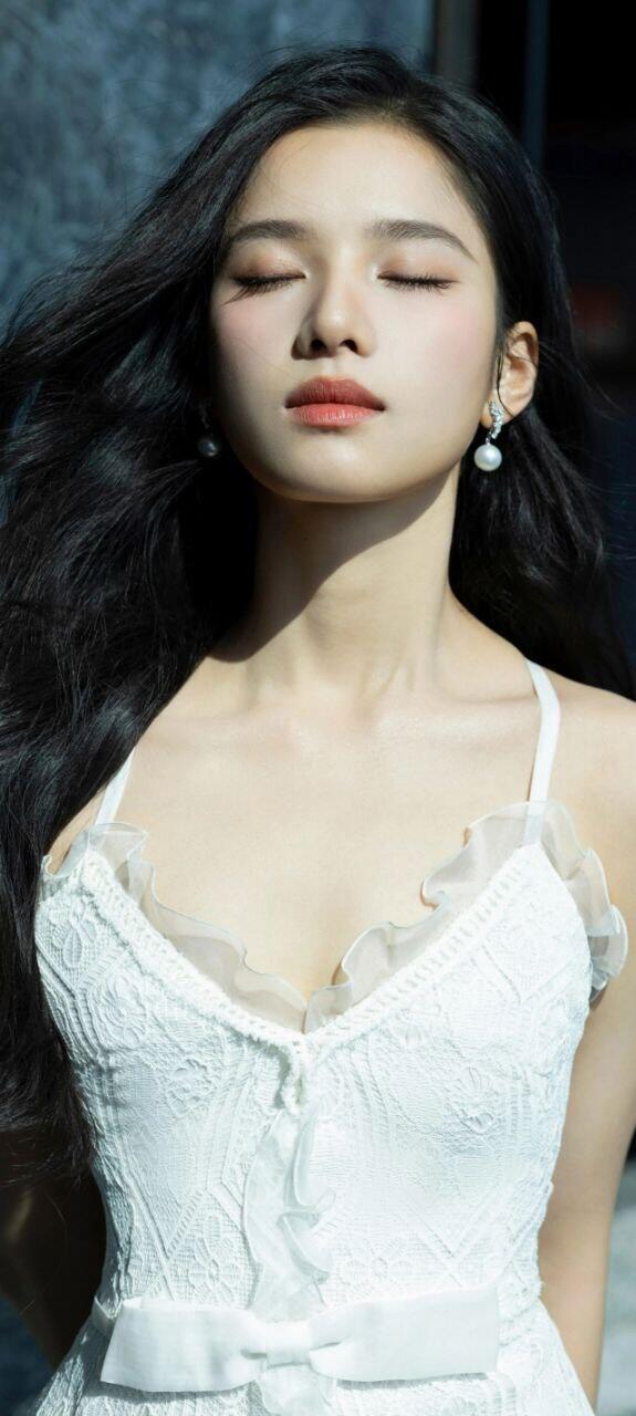 张婧仪x好高级权威的脸