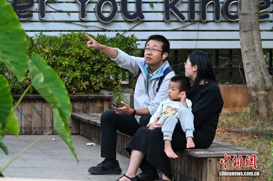 宁可让列车停住，也不让隐患上路！昆明4.3级小震大动作，网友为啥反而叫好？9