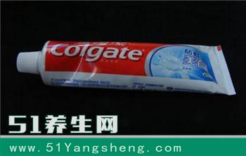 小小牙膏具有大能量, 帮助你解决生活中的大问题