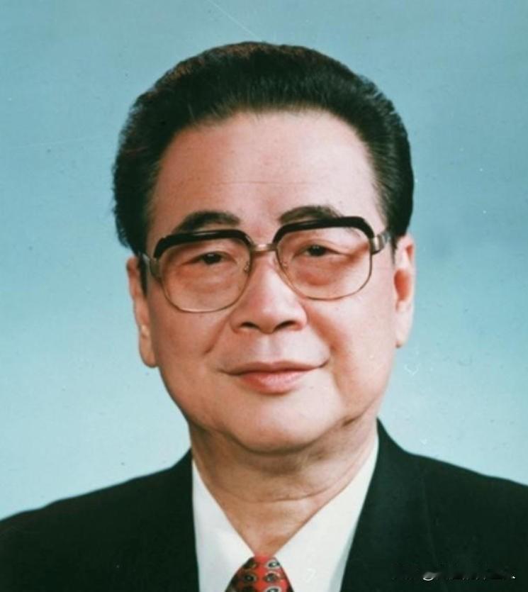 1981年，电力部一些老同志联名向中央反映，对李鹏出任部长表示担心。毕竟他才52