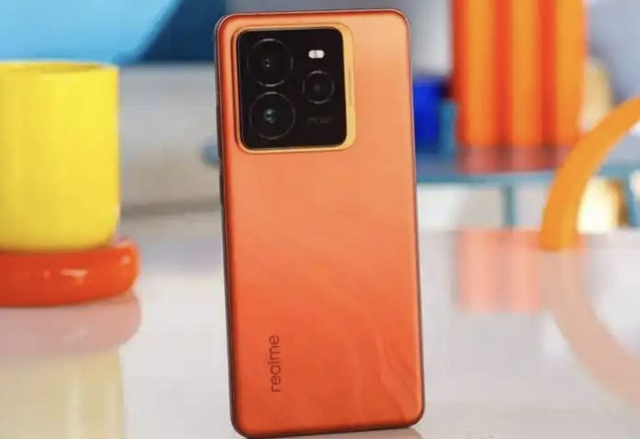 真我GT8Pro狂堆料,性能影像全面升级,这是要奔顶级旗舰去了?