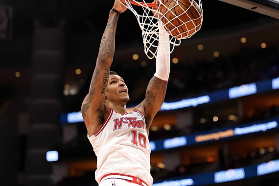 贾巴里史密斯，真的不想看到这家伙上场打球蹩脚的投射，狐假虎威的防守，乌杜卡的