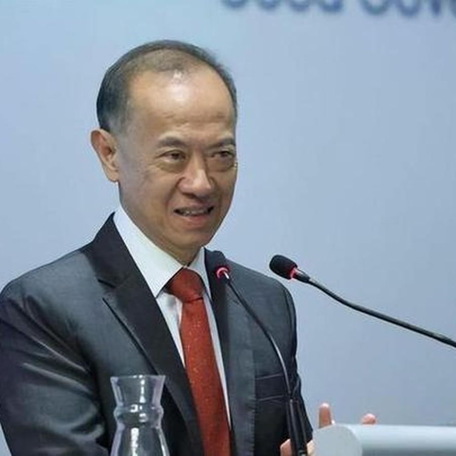 新加坡前外长杨荣文早前在新德里一个论坛上说，印度有个中国没有的优势：印度不像中国