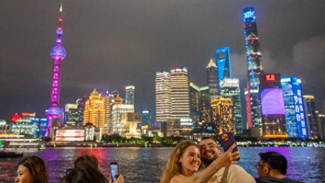 仅为迪拜35%! 上海入境游如何从“流量”变“留量”?