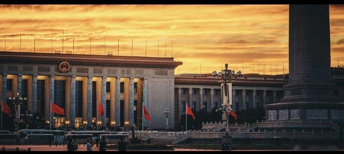 装备方队有最新装备和国之重器反法西斯胜利抗战80周年，等的就是这80周年，除了