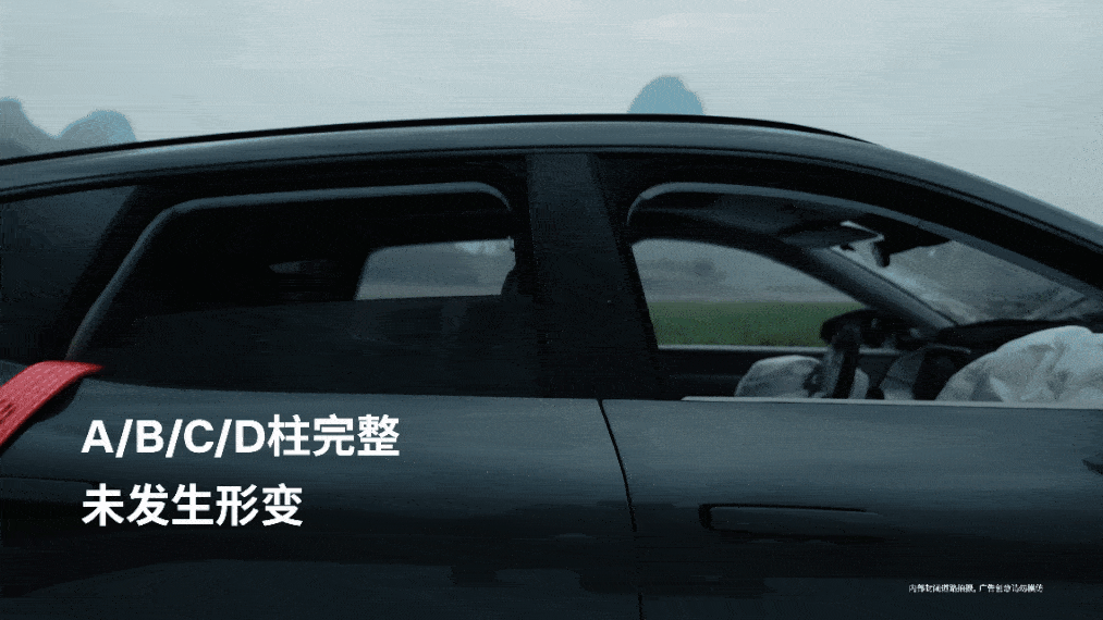 沃尔沃XC70被热气球带上35米高空真的被沃尔沃这场“热气球高空抛车”挑战硬控了