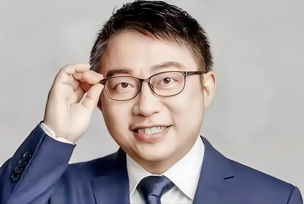 沈逸输了？有人说，沈逸教授与赵宏连麦这件事，虽然以沈逸点出“资金来源”而让对方丢