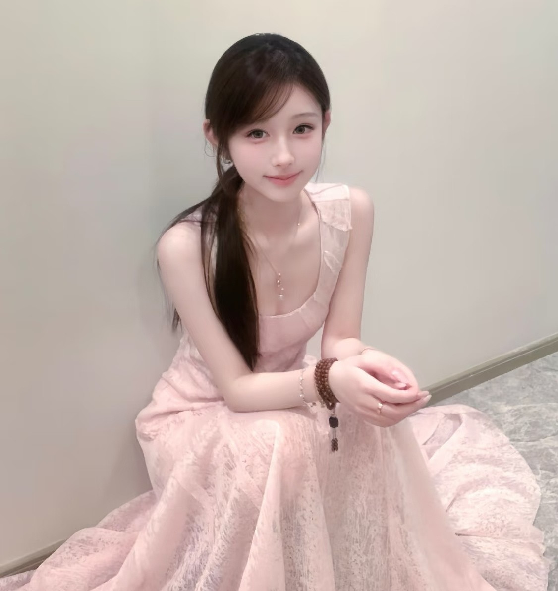 女生头像女生头像𝙒𝙚𝘾𝙝𝙖𝙩个性女头｜女生头像｜无水印｜氛围感