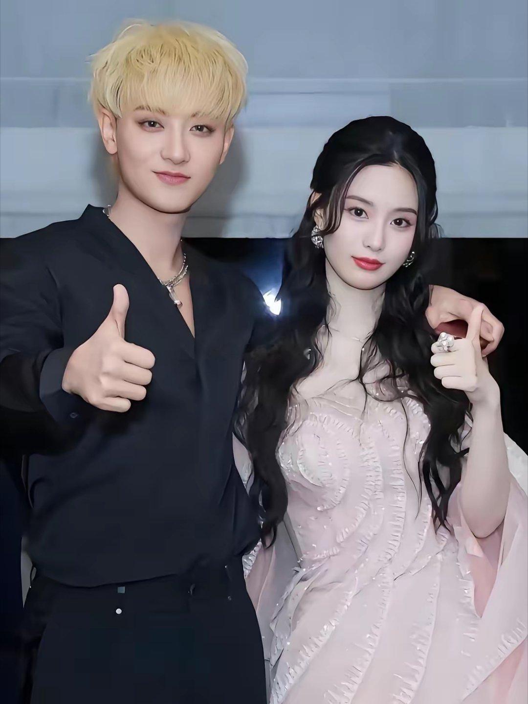 黄子韬这一辈子只要不出轨不塌房，他的综艺有没有趣，他的歌火不火根本不重要凭借他爸