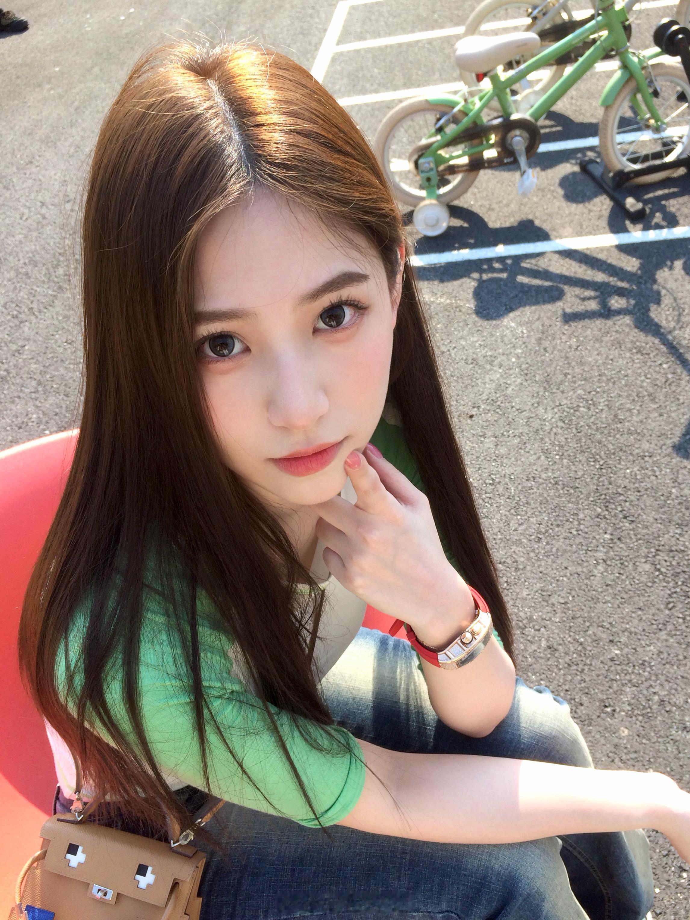 萌一下(｡ì_í｡)​​​