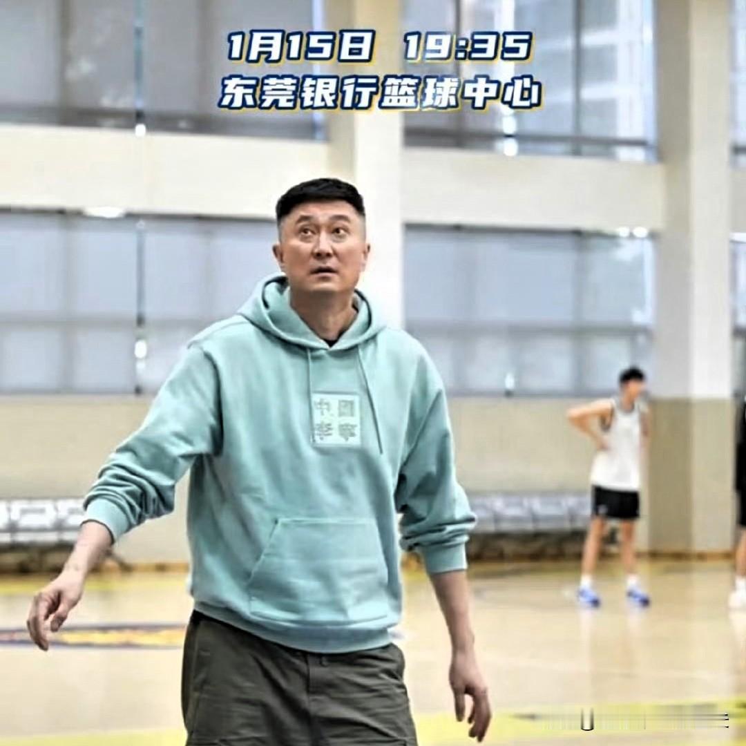 广东打上海46开，上海6，假如主场，37开，实力上就是上海强，大方承认，上海内线