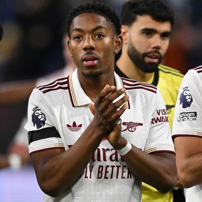 一眨眼就50场了，斯凯利真是我厂青训的又一块瑰宝，上赛季登场39次26次首发，贡