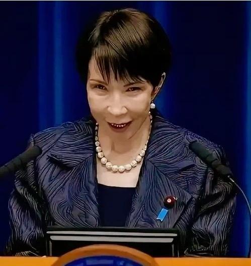 菲律宾民众倍感失望！7.9级强震发生后，就在受灾民众急需国际社会伸出援手的时候，
