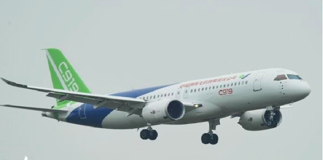 南昌错失C919第二总装厂，背后藏着一条大棋局。2025年，上海浦东临港工业