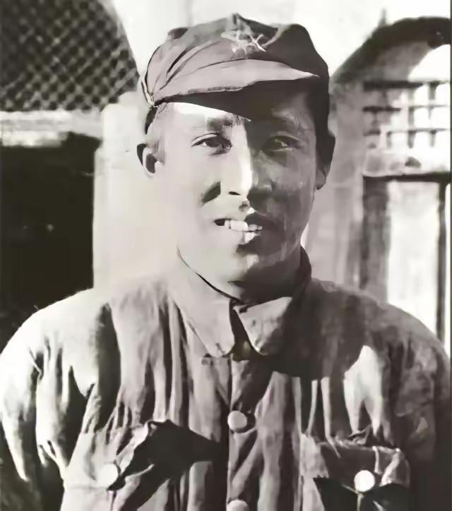 廖承志是出了名的“妻管严”，晚年想吃肉，妻子却不让，他指着门说：你看谁来了？妻子