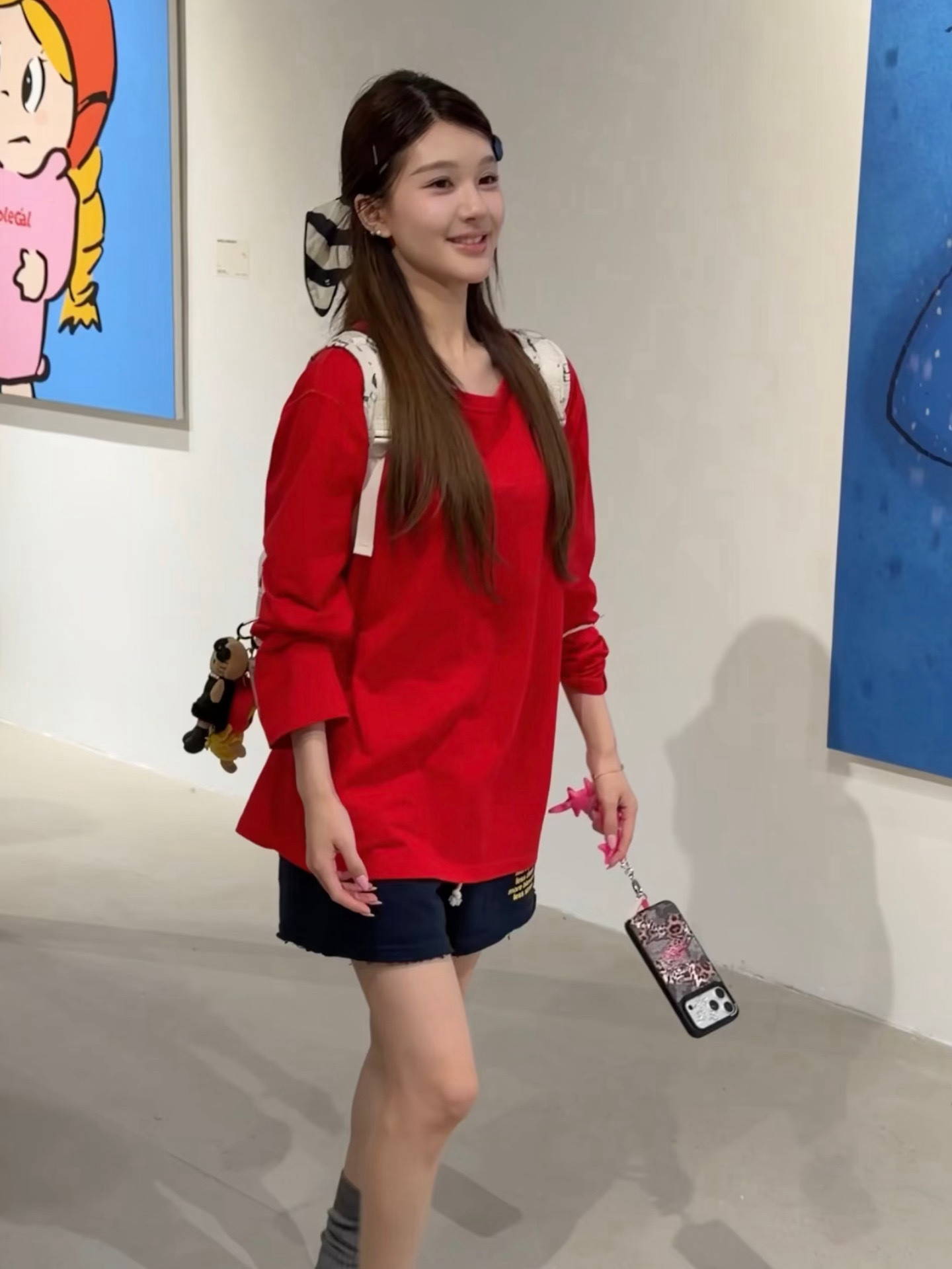 路人都认可的美貌，这才是赵露思嘛