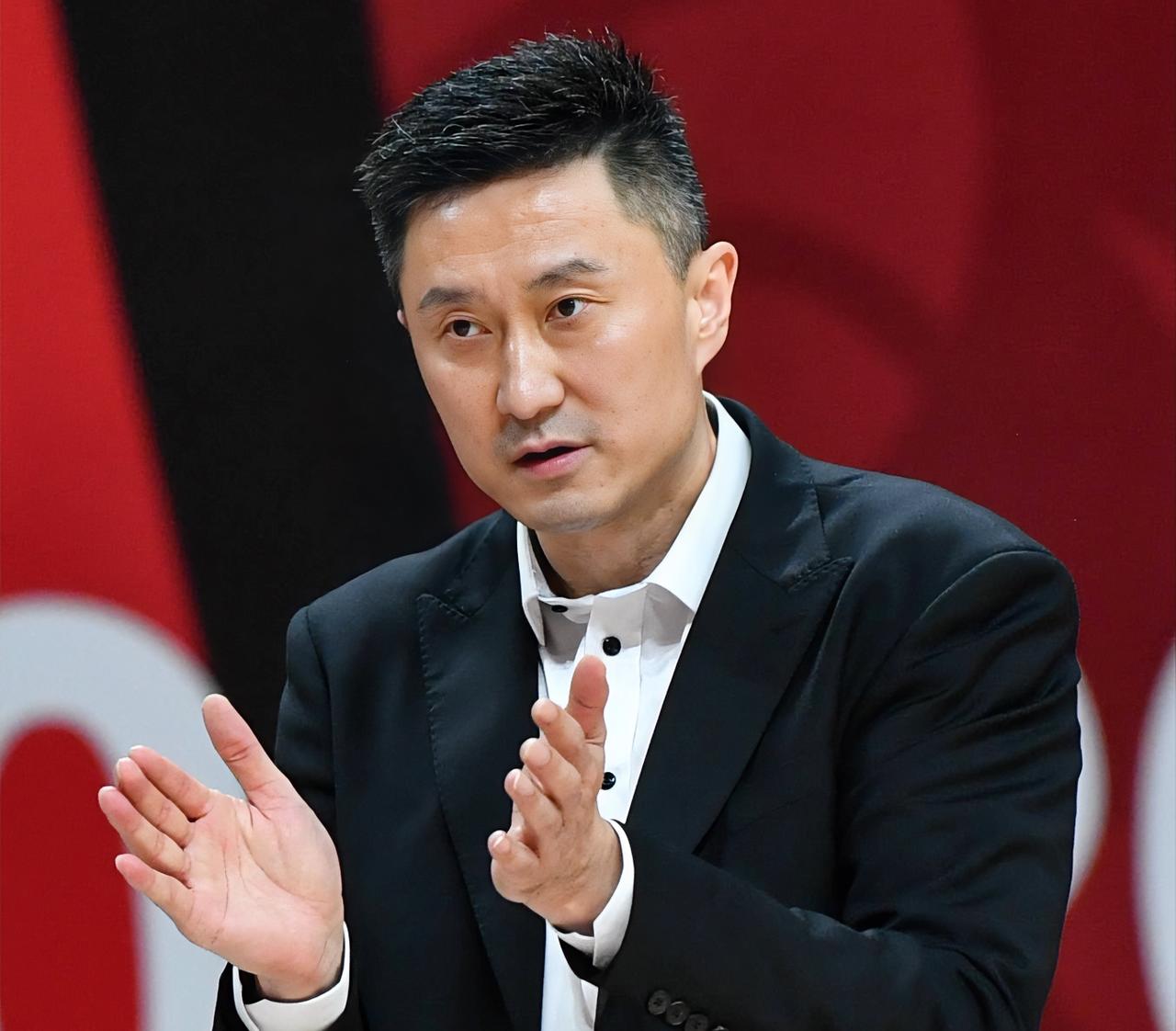 CBA季后赛在即！广东必须主动变阵，一人取代胡明轩成制胜关键，或急需这三大变化：