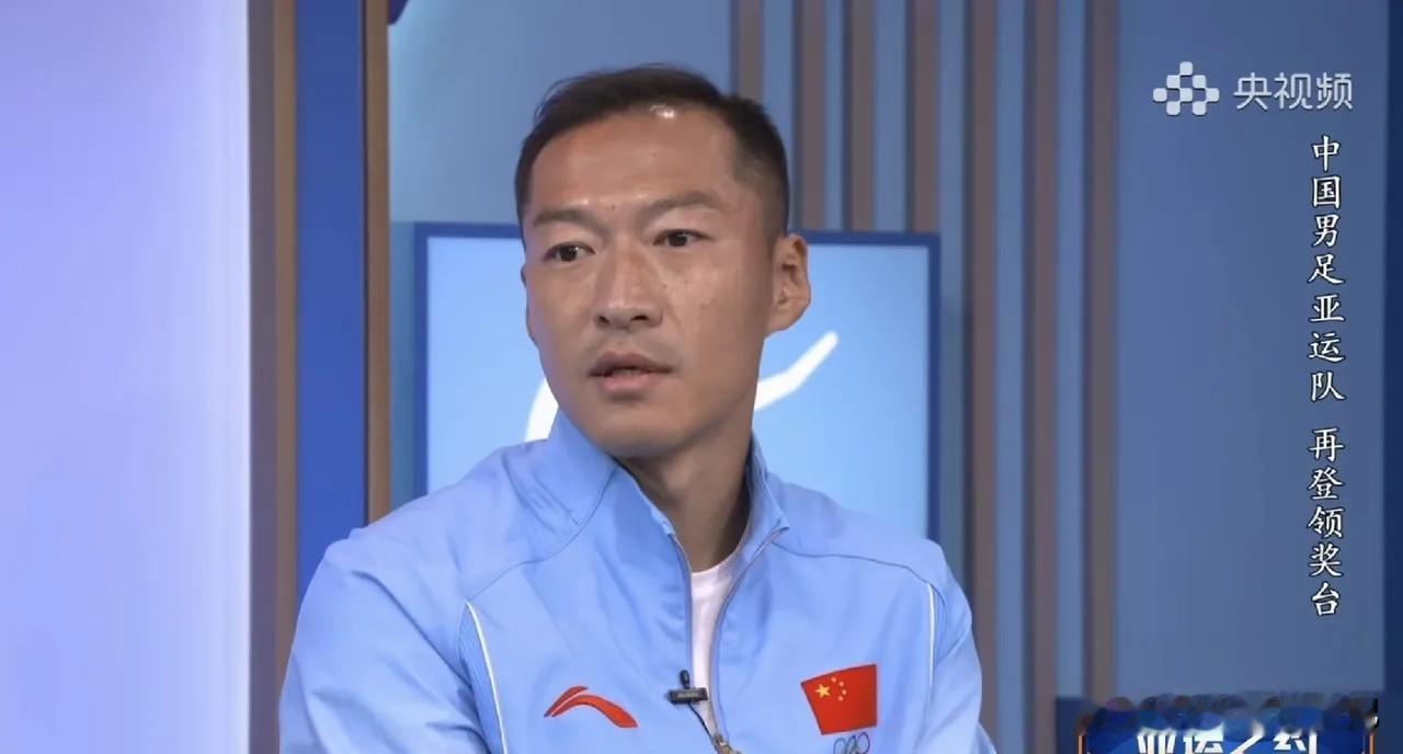 赛后采访被问到最想感谢谁，吴曦脱口而出的答案，让无数球迷瞬间破防！主持人提