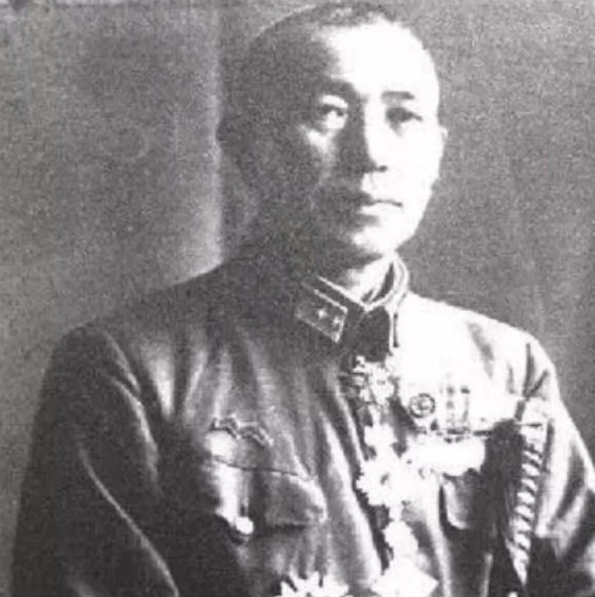 石井四郎是731部队的创办者。他特别好色，喜欢玩弄年轻漂亮的艺伎。和艺伎上床