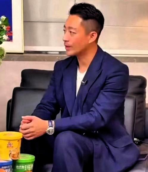 豪门梦碎还是涅槃重生，大S的任性与汪小菲的逆袭。说起来，人生就像捡金疙瘩还是
