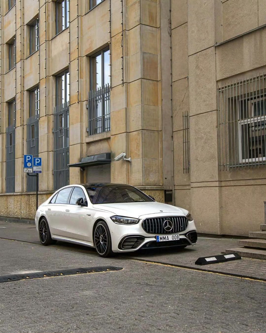 梅赛德斯–AMGS63EPerformance[墨镜][墨镜]​​​