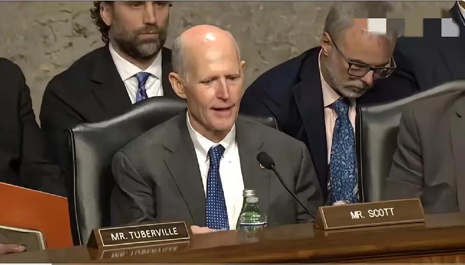 美议员说:“对付中国最好的办法，就是停止购买中国生产的任何产品，全部购买美国的产