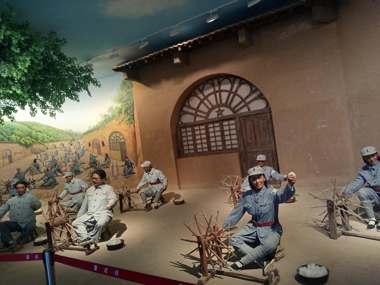 我是不是走了极端？出去自驾游三个多月，一直在外边晃荡，没觉得烦。这五一回