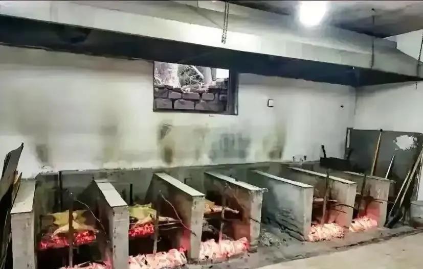 新开了一家烧烤店，求霸气点的名字！