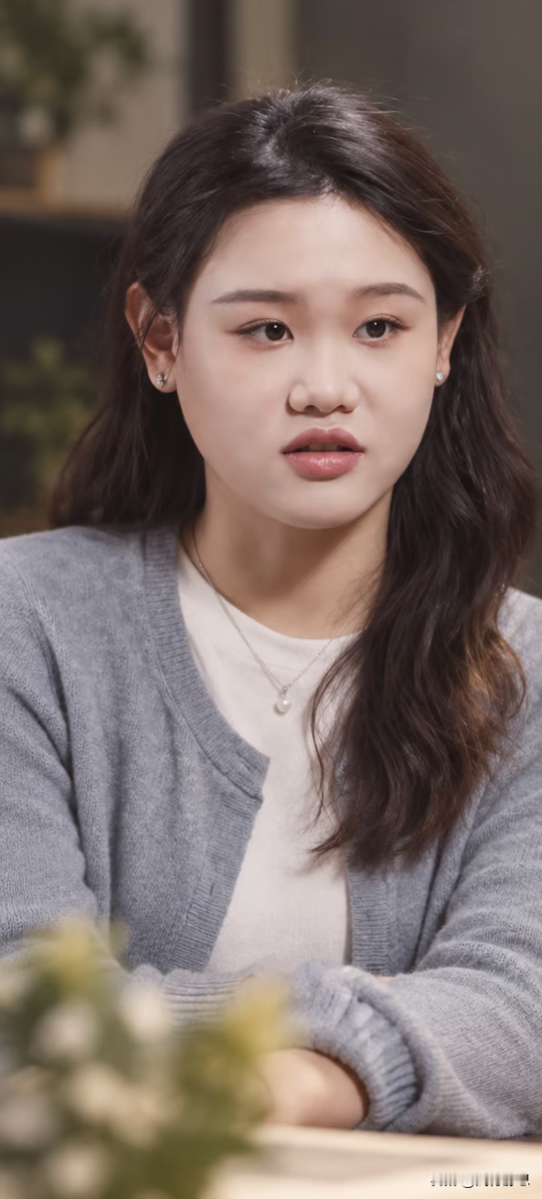 奥运冠军退役租房，奖金究竟去哪了？看到张家齐这档子事，心里真不是滋味。堂堂奥运冠军，退役后竟然混到连