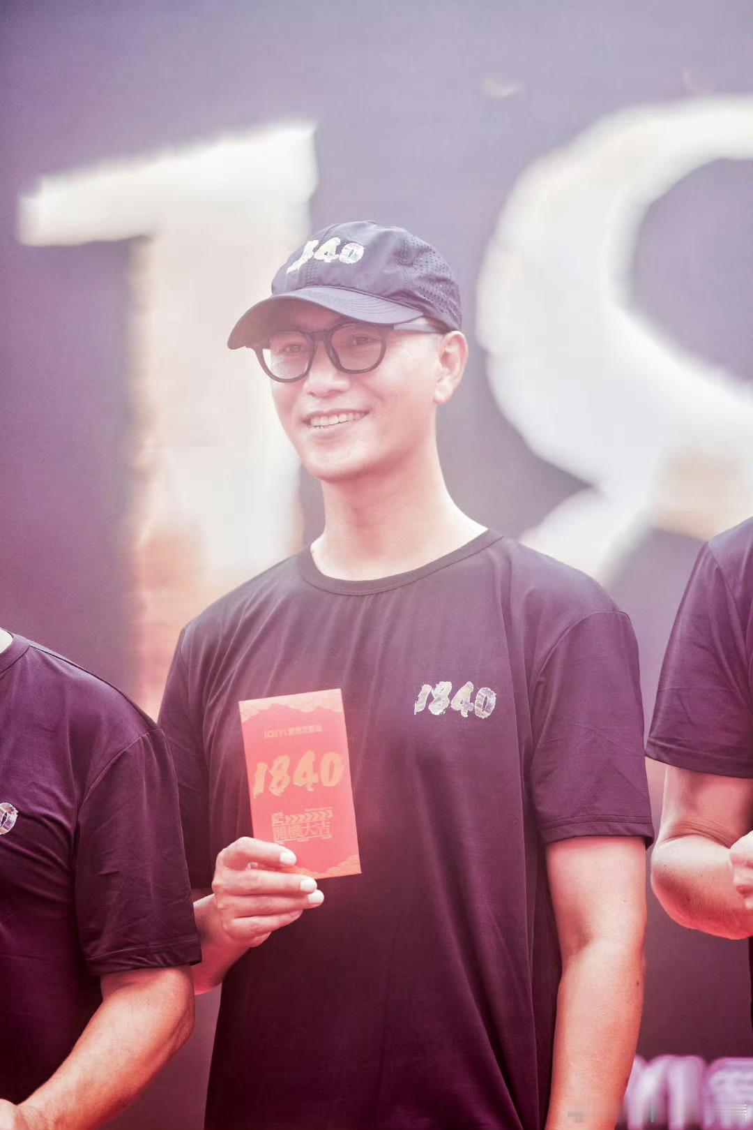 陈坤为演林则徐增肥8斤谁说演员必须时刻保持完美体型？陈坤为了林则徐一角主动增肥