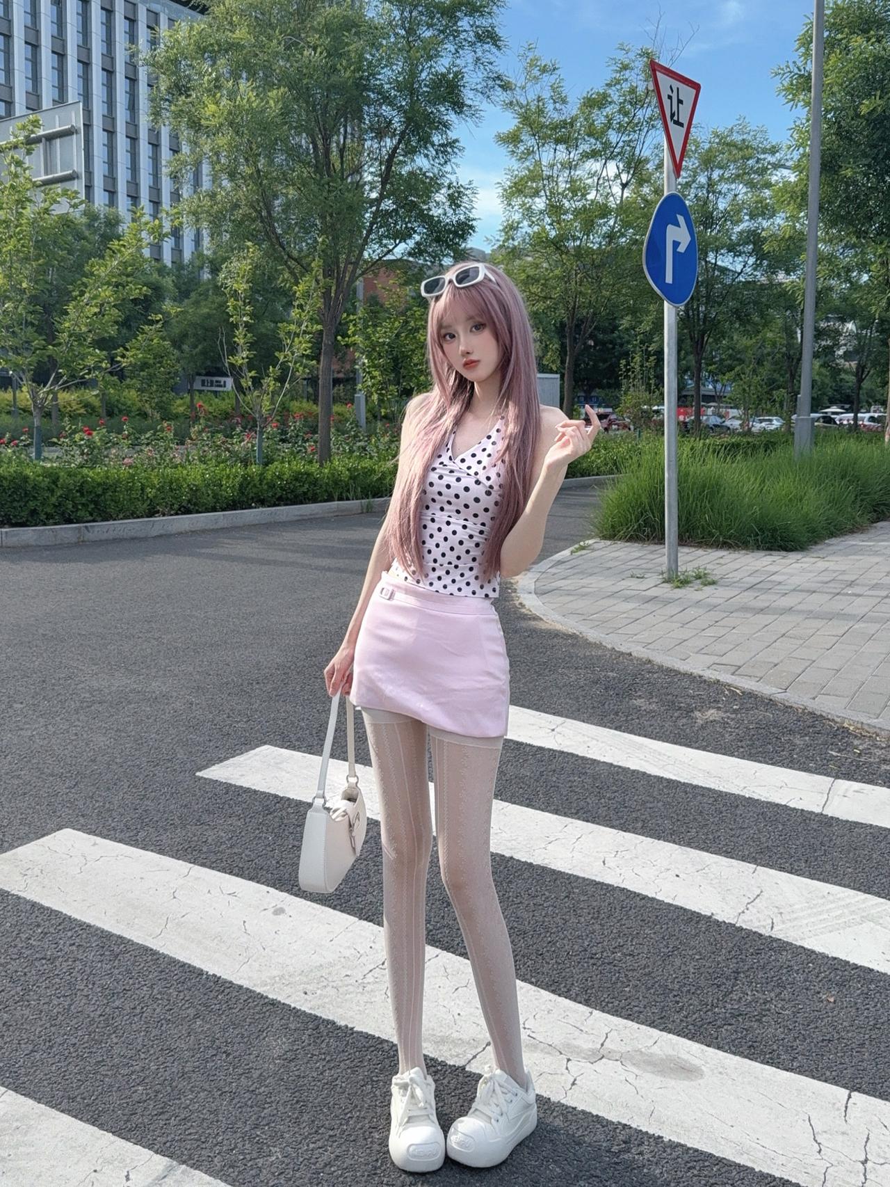 你更喜欢甜妹还是辣妹
