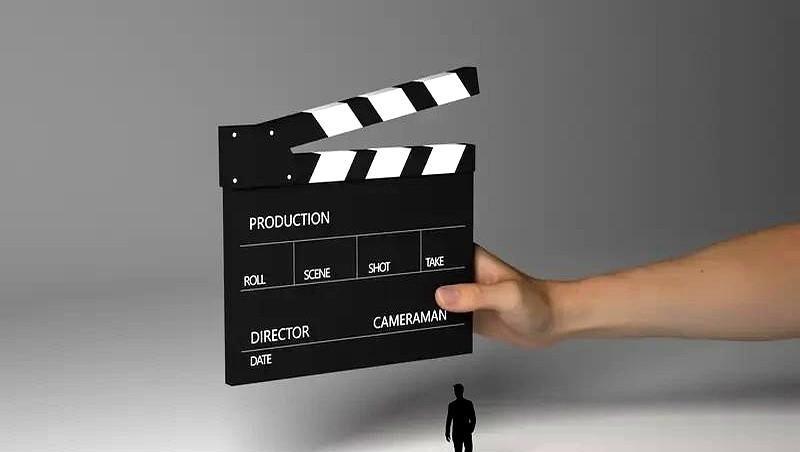 《依依向北风》播了，风没吹起来，倒把观众吹跑了。剧本像老式电视购物，台词念得跟