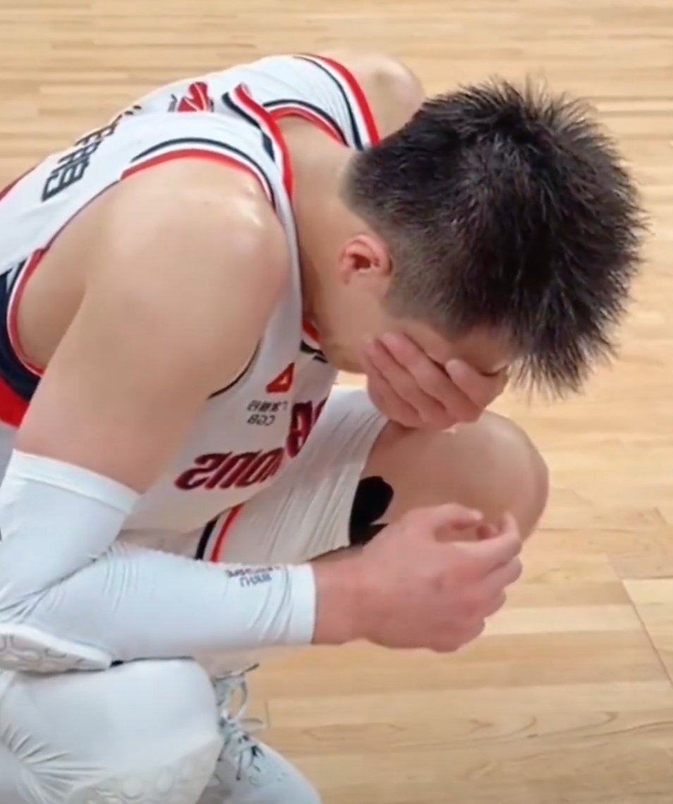 怎么感觉他这两年气运啥的这么背呢