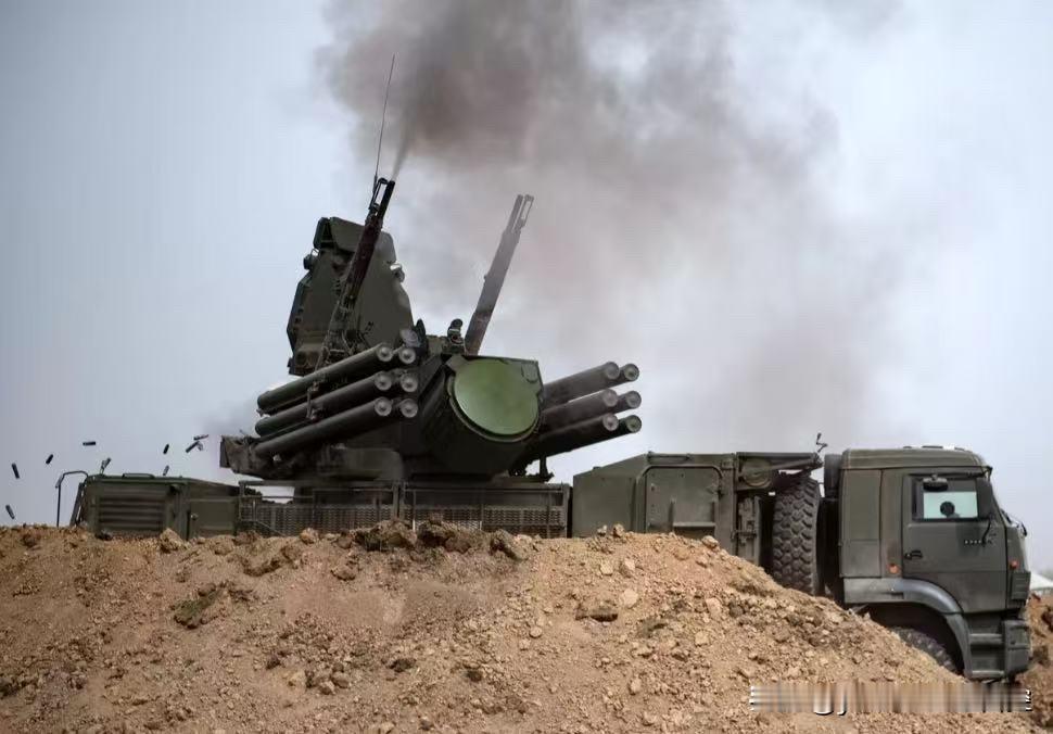 据俄罗斯国防部2月19日综合通报：过去一昼夜内，俄军防空导弹系统拦截并摧