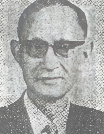 1941年，军统少将张振国被捕，没多久，他被成功营救出来。他看了看四周，脸色微微