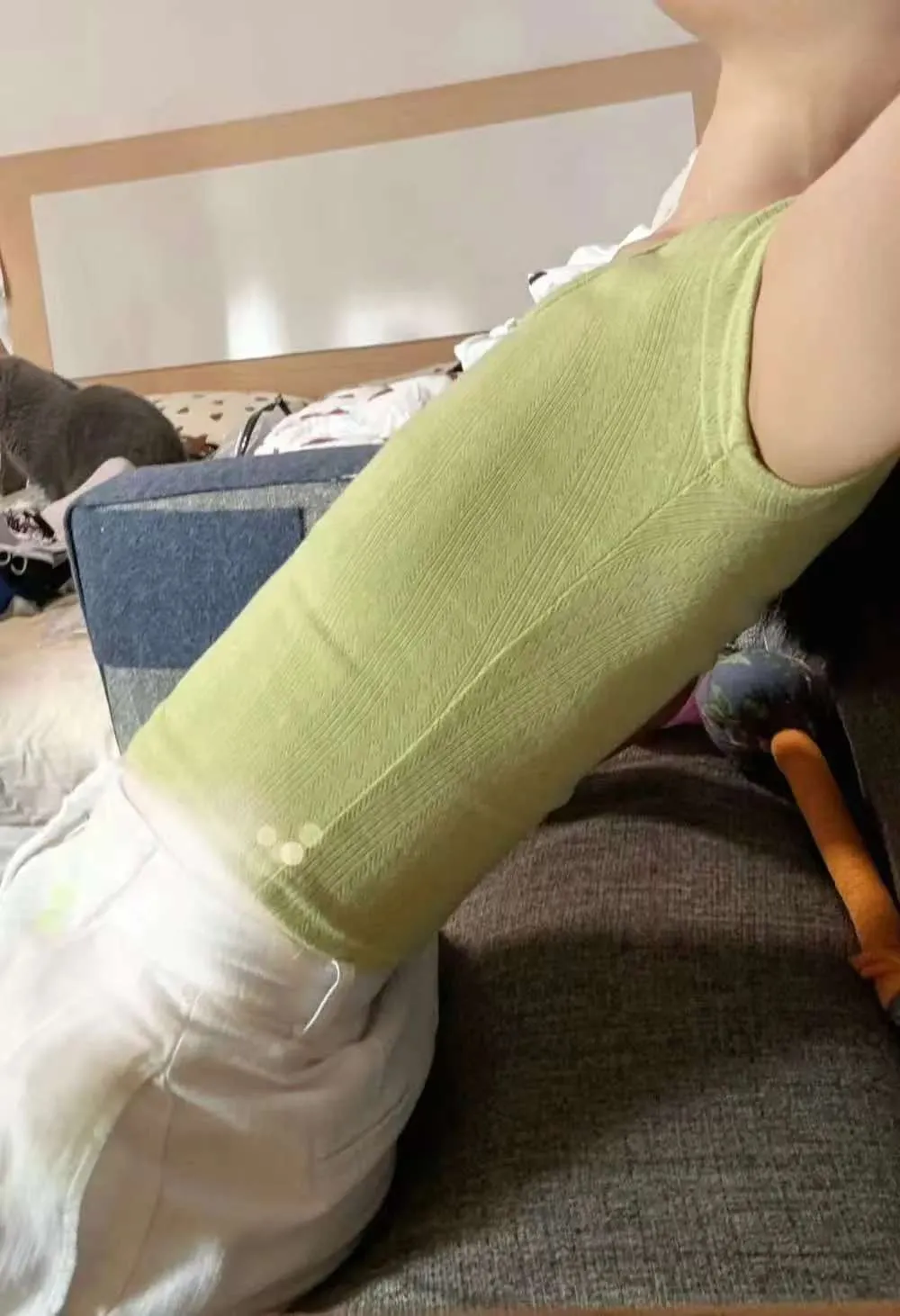 这，惊掉天人呀，一时间分不清是男是女！