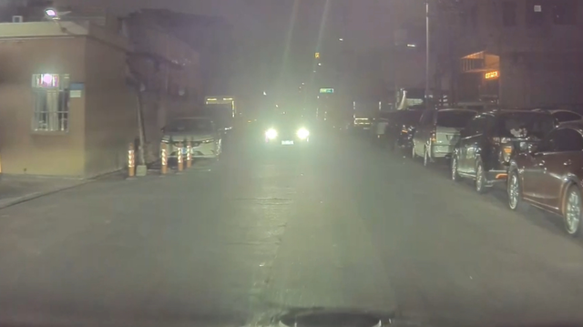 一起反应modely大灯各位车友，晚上开车有没有经常被对向车辆误认开远光？