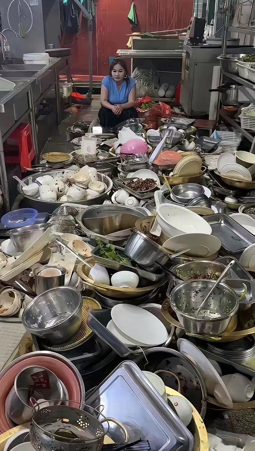 这个活一个月开一万你会做吗？​​​