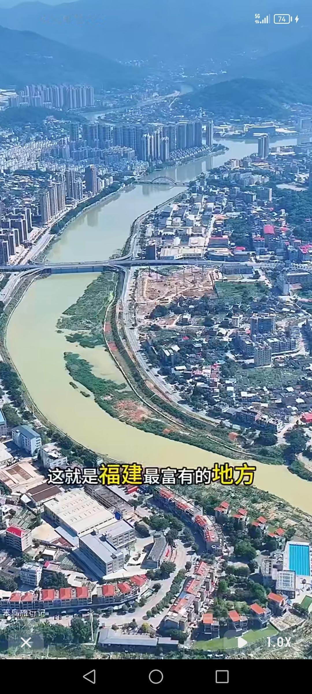 泉州安溪县，不愧是福建最富裕的地方，商业传奇遍地开花。就说“炒股大神”陈发树，小