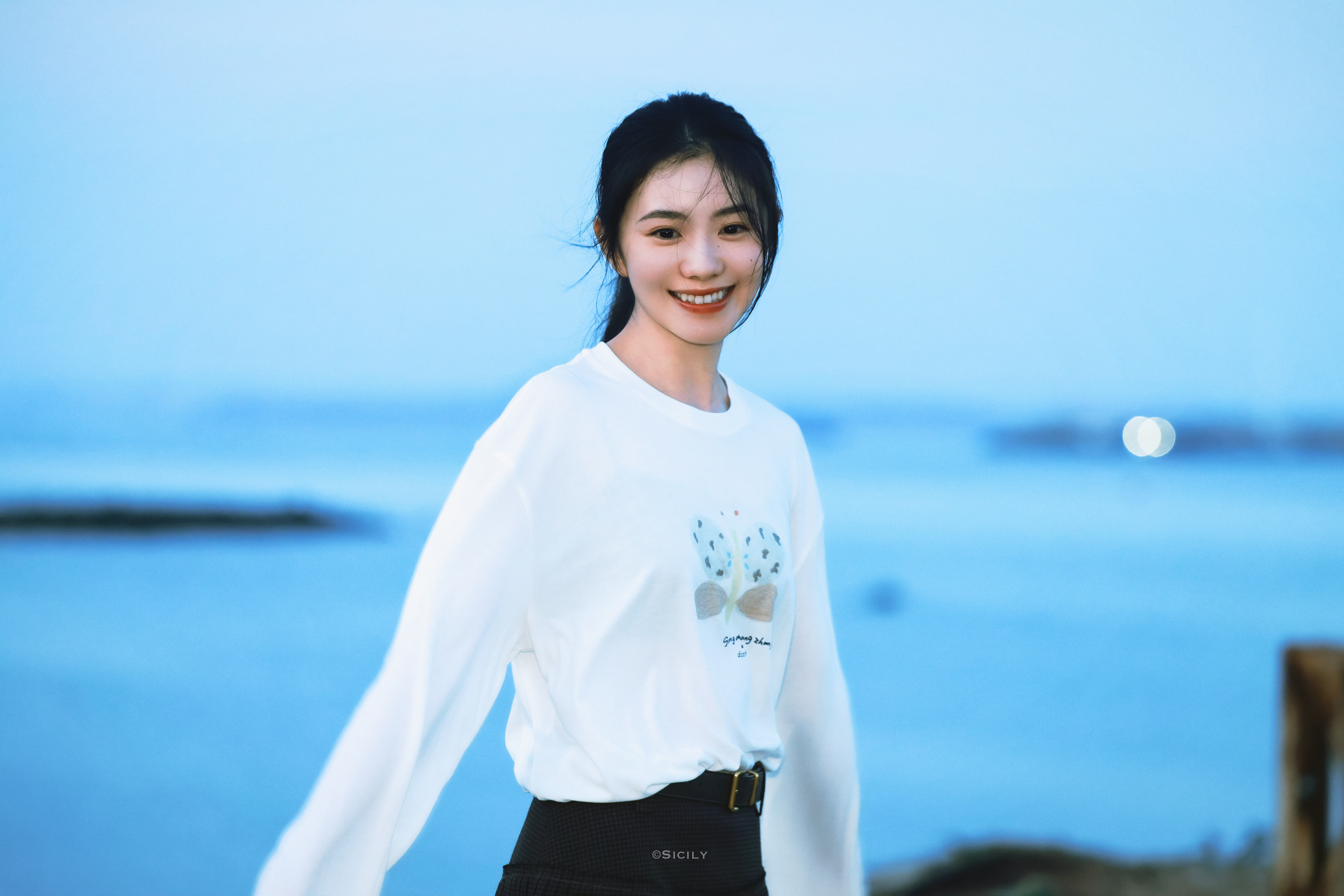 *海的那边🌊刘浩存​​​