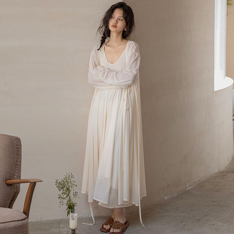 素衣拂酥遮不住，静待花开会有时。怎样拍好“优雅风情”的人像照