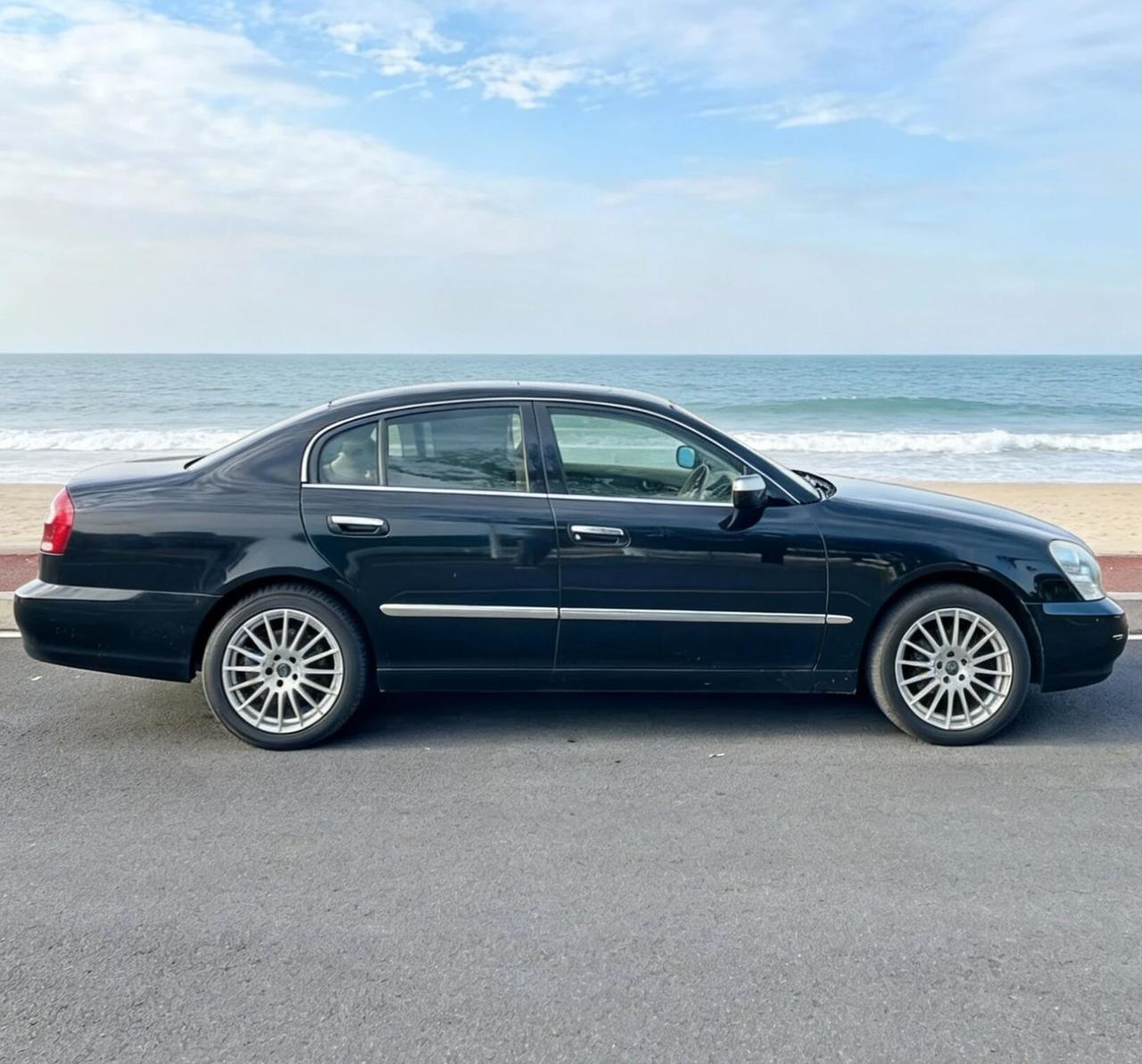 93万的日产！当年叫板BBA的顶级旗舰千万别把它认成天籁！这是日产当年的顶级旗舰