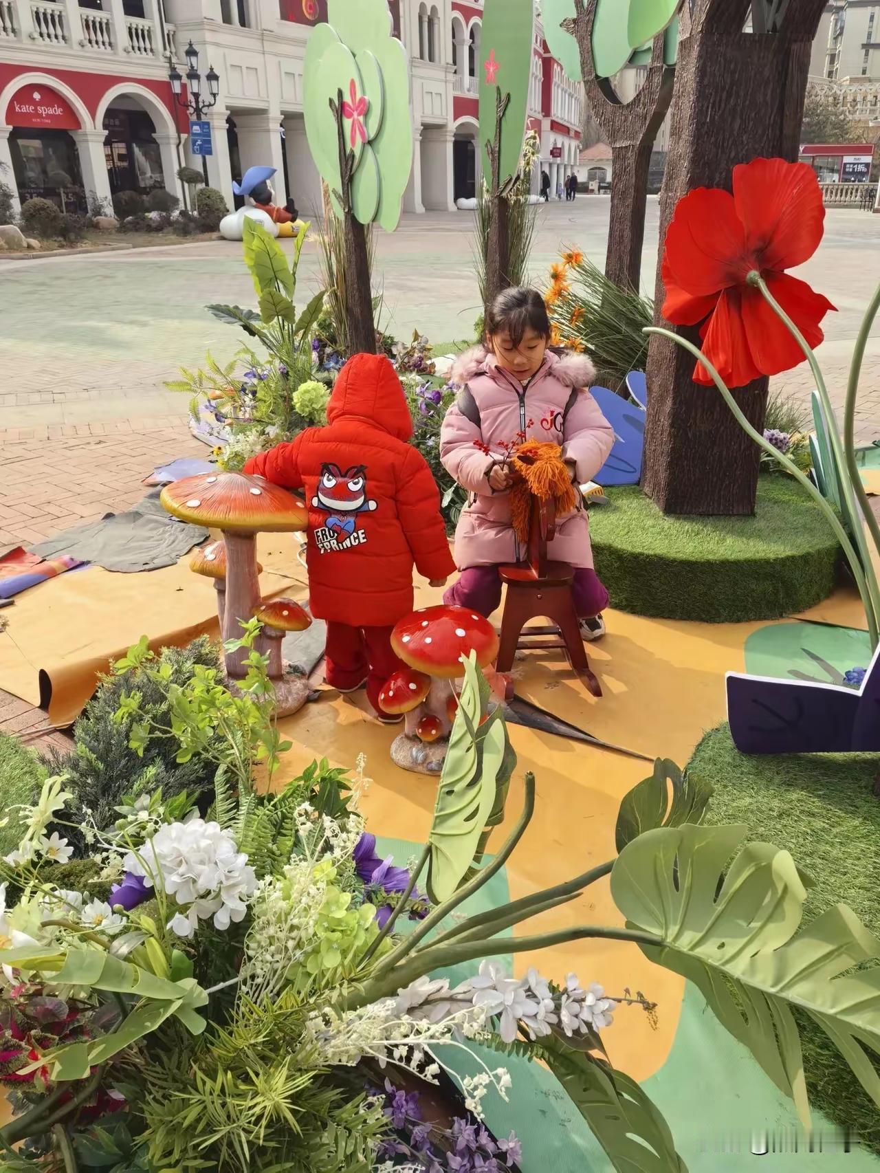 今年过年亲戚群死了，红包没人发了，祝福短信几乎为零……​往年亲戚群里，除