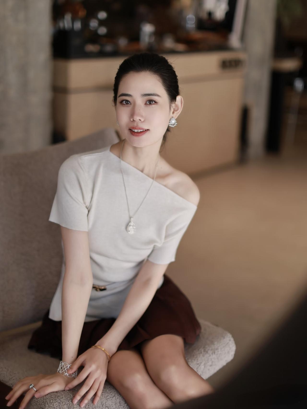 什么样子的女人才是最美的感觉所有年龄段的女人都有自己独特的魅力和美！但是所有美丽