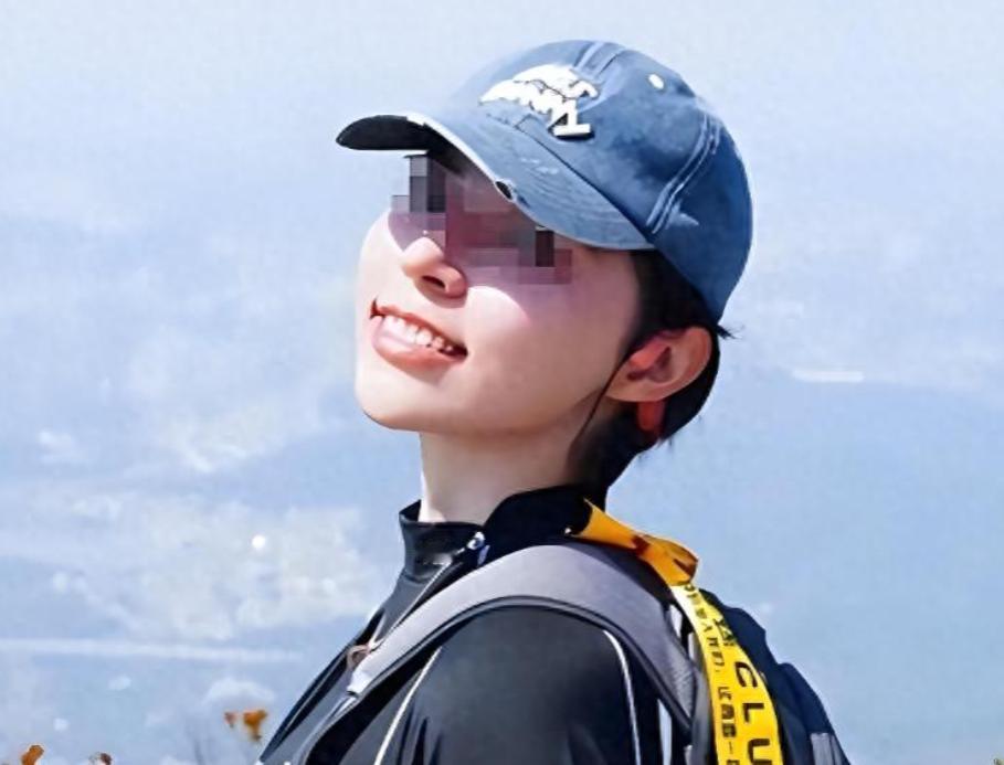 西藏大学生遇旅游博主，谁料竟是美女间谍！国家安全部最近通报，一个爱好拍照的男大学