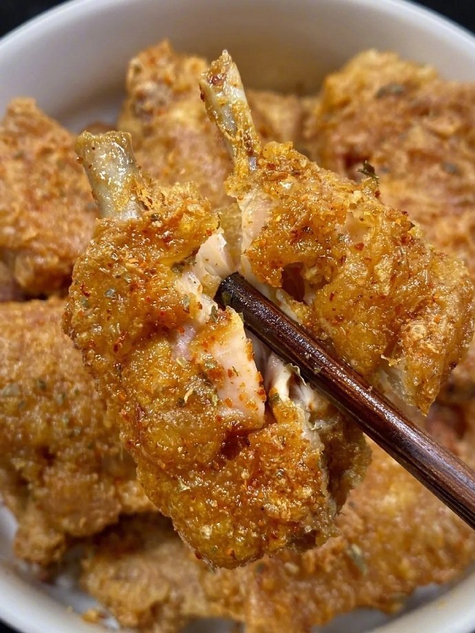流口水的椒盐鸡翅！安利给爱吃肉的姐妹，快快动手尝试吧，米饭都能多吃一碗🍚