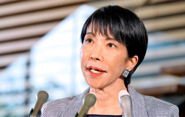 高市早苗彻底“疯魔”，日本驱逐舰闯台海，中国反制毫不手软！谁能料到，日